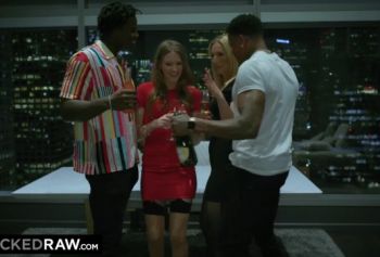 BLACKEDRAW Mona порн Wales и Ashley Lane развлекаются с Большими Чёрными Членами