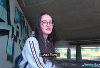 Public Agent: дивитися парнуху Горячую чешку ебут под мостом после минета