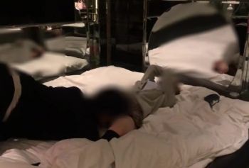 Эта японская порно фильмы молодые женщина действительно извращенная