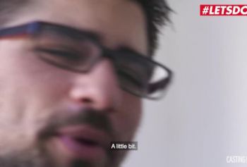 Француженку жестко трах трахают на кастинге до тех пор, пока она не забрызгает все вокруг